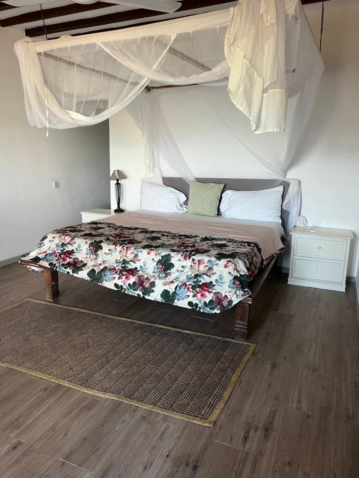 Malcom Residence 2 Mdudu Mkubwa Bagian luar foto